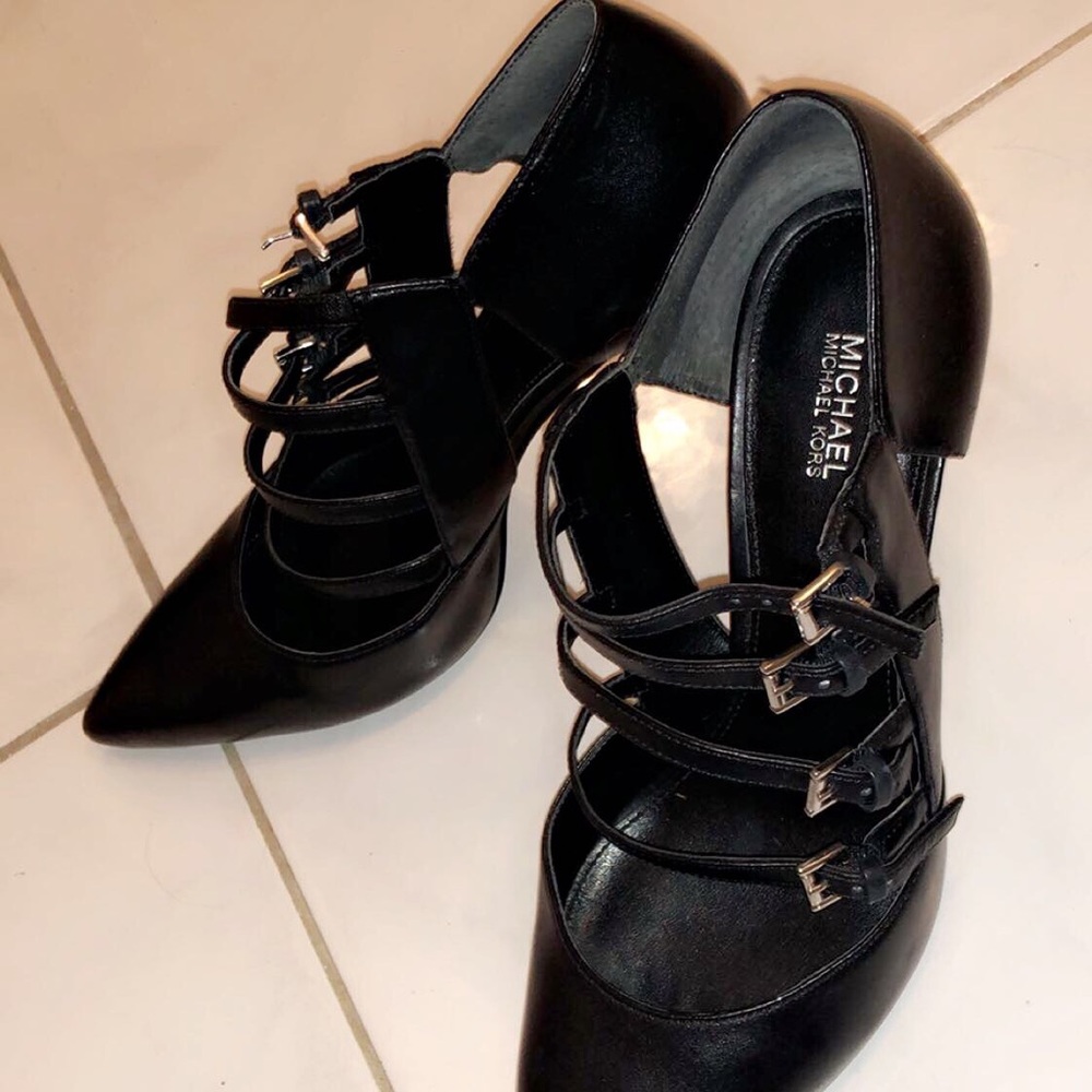 ***Michael Kors heels!!👠